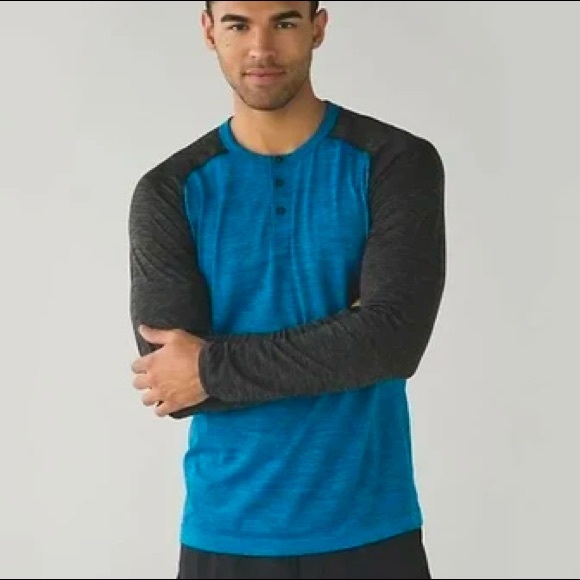 lululemon athletica Other - Men’s Lululemon Metal Vent Tech Long Sleeve Henley in Blue and Slate Black
